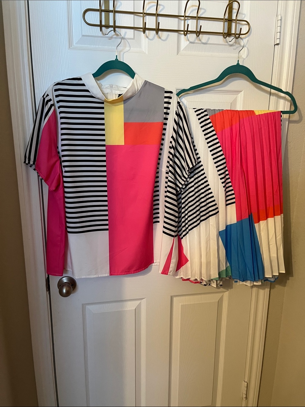Colorblock Pink & Blue Women’s Skirt Set